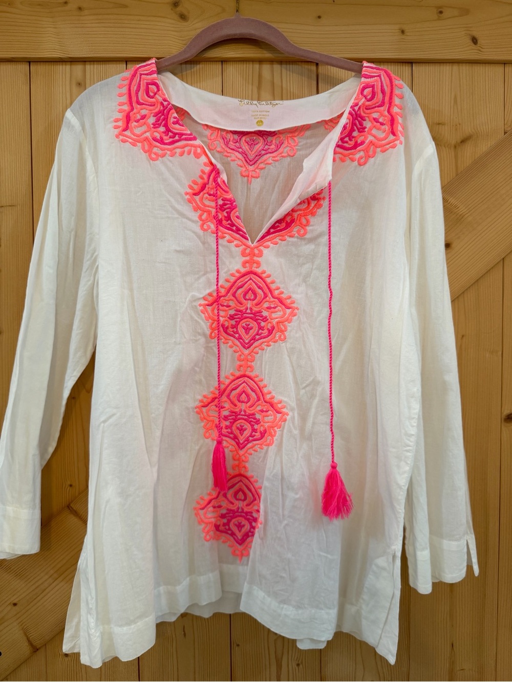 Lilly Pulitzer White Tunic with Hot Pink Embroidery